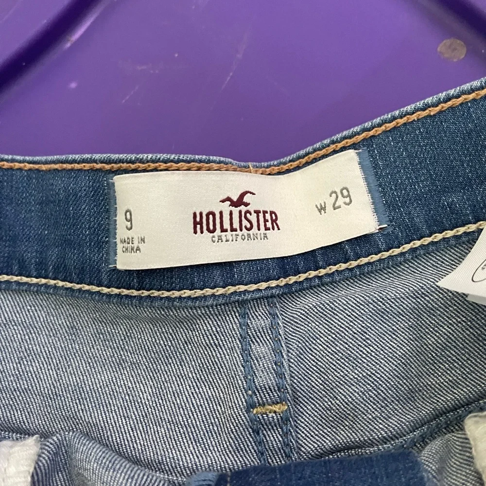 Shorts - Picture 2 of 3